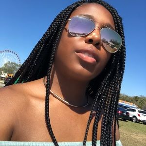 Meet your Posher, Jamilah